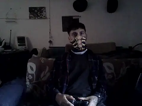 Snapshot of gsuszx chatting on April 22, 4:52 pm gsuszx online show from April 22, 4:52 pm