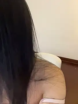 Snapshot of Xiaozuzongo1 chatting on April 26, 8:12 am Xiaozuzongo1 online show from April 26, 8:12 am