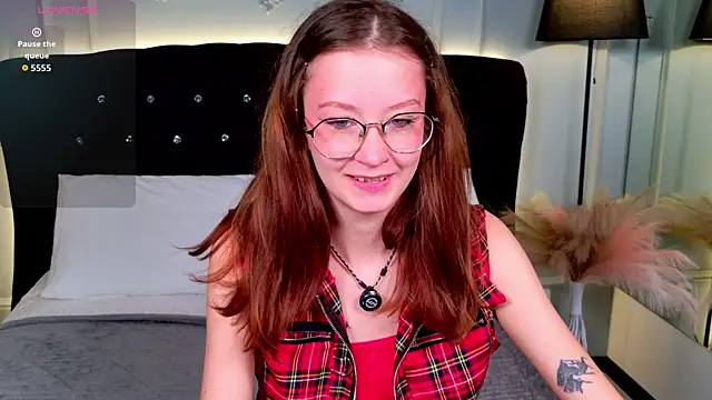 AmelieViolet online show from June 26, 11:03 am