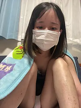 Mika-chan online show from April 15, 2:35 pm