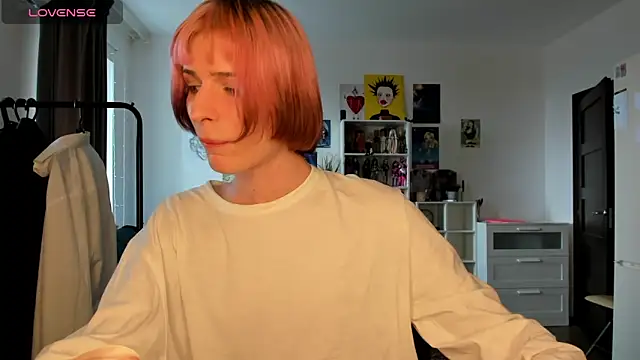 Snapshot of sweet_peach___ chatting on April 4, 1:19 pm sweet peach online show from April 4, 1:19 pm