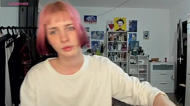 Snapshot of sweet_peach___ chatting on April 17, 9:51 pm sweet peach online show from April 17, 9:51 pm