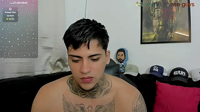 Snapshot of sweetlatinoboy chatting on May 16, 11:09 am sweetlatinoboy online show from May 16, 11:09 am