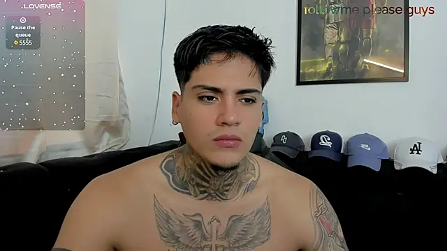 Snapshot of sweetlatinoboy chatting on May 23, 11:36 am sweetlatinoboy online show from May 23, 11:36 am