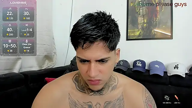 Snapshot of sweetlatinoboy chatting on May 24, 11:48 am sweetlatinoboy online show from May 24, 11:48 am