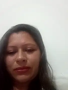 Snapshot of Aina_Phone chatting on March 16, 4:22 pm Aina Phone online show from March 16, 4:22 pm