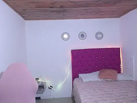 Pinkg Fox10 online show from March 17, 11:46 am