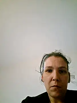 Snapshot of DeaEvy chatting on March 26, 3:39 pm DeaEvy online show from March 26, 3:39 pm