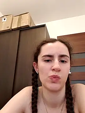 starlight mo online show from May 11, 4:04 pm