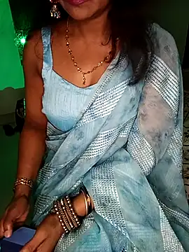Snapshot of mayakapoor880 chatting on May 17, 6:48 pm mayakapoor880 online show from May 17, 6:48 pm