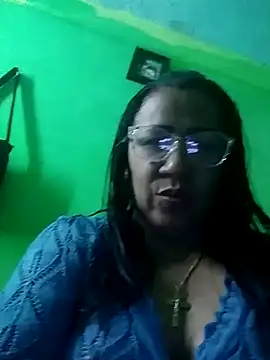 juliataylorhot online show from April 17, 11:08 pm