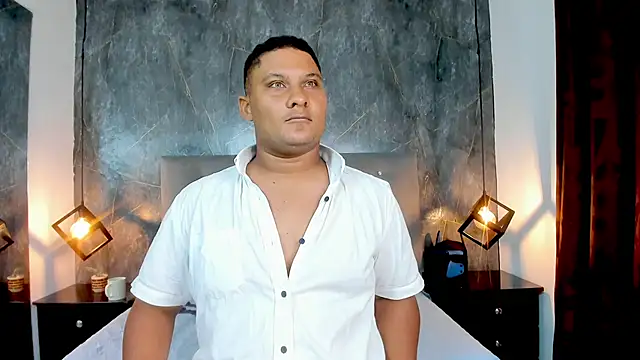 Liam Carters online show from March 24, 1:05 pm