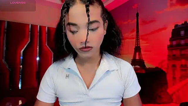 Snapshot of Paola_Delfino chatting on May 29, 11:19 am Paola Delfino online show from May 29, 11:19 am