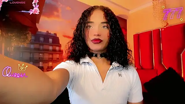 Snapshot of Paola_Delfino chatting on June 15, 10:39 am Paola Delfino online show from June 15, 10:39 am