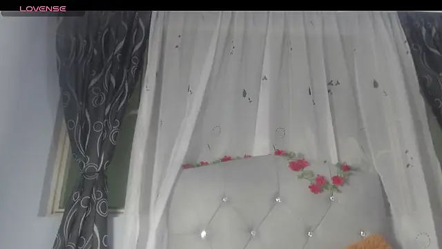 Snapshot of Victoria_Founta1 chatting on July 7, 10:36 pm Victoria Founta1 online show from July 7, 10:36 pm