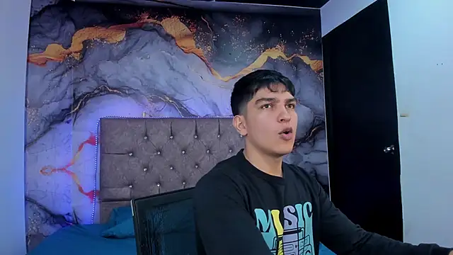 ZytherWolf online show from March 17, 3:33 am