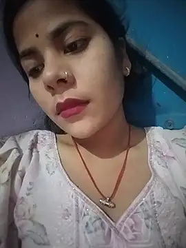 Pallavi cute online show from May 21, 4:14 pm