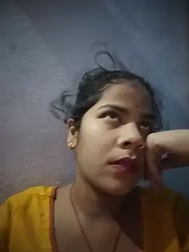 Pallavi cute online show from May 26, 5:20 pm