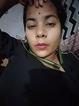 Pallavi cute online show from June 27, 5:07 pm