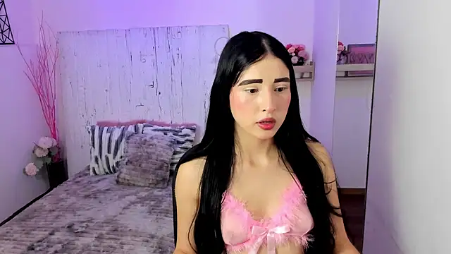 Snapshot of Melodi_velasquez chatting on August 4, 3:43 am Melodi velasquez online show from August 4, 3:43 am