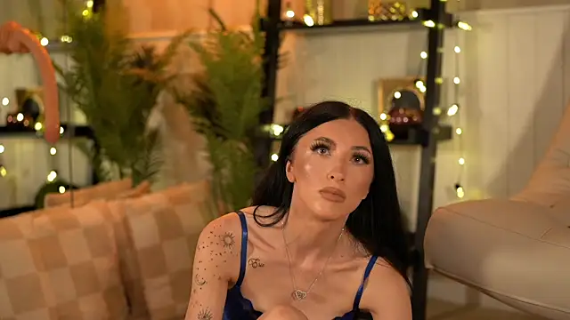 EllieJules online show from July 29, 3:15 am