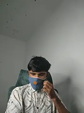 Snapshot of mavin_ chatting on April 29, 1:59 pm mavin online show from April 29, 1:59 pm