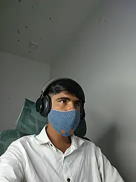 Snapshot of mavin_ chatting on May 3, 10:49 pm mavin online show from May 3, 10:49 pm