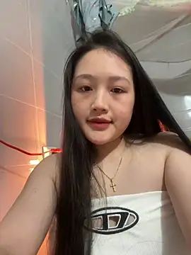   Bonie   online show from March 17, 4:10 pm