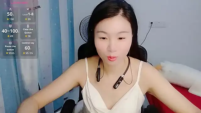 Snapshot of Lianzi-2026 chatting on June 26, 12:20 pm Lianzi-2026 online show from June 26, 12:20 pm