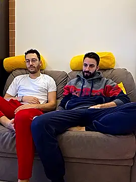 AmicisegretiITA online show from May 5, 5:26 am