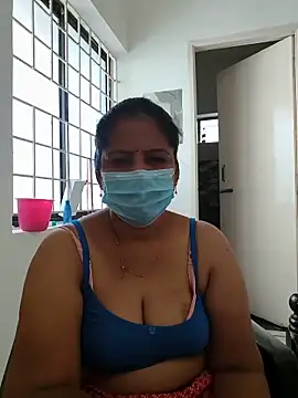 Snapshot of tamil_manjalmaami chatting on June 6, 4:39 am tamil manjalmaami online show from June 6, 4:39 am