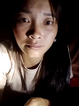 Snapshot of Phuongmyy chatting on April 27, 3:21 pm Phuongmyy online show from April 27, 3:21 pm