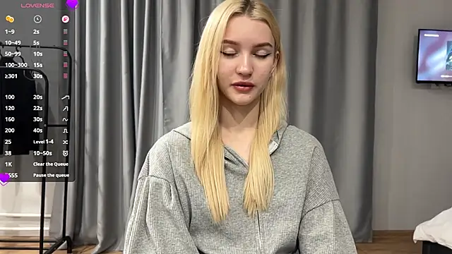 Snapshot of MelissaEvenns chatting on May 27, 2:14 pm MelissaEvenns online show from May 27, 2:14 pm