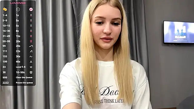 Snapshot of MelissaEvenns chatting on June 20, 3:37 pm MelissaEvenns online show from June 20, 3:37 pm