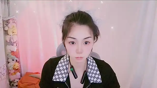 Snapshot of Puresnow chatting on June 23, 1:53 pm Puresnow online show from June 23, 1:53 pm