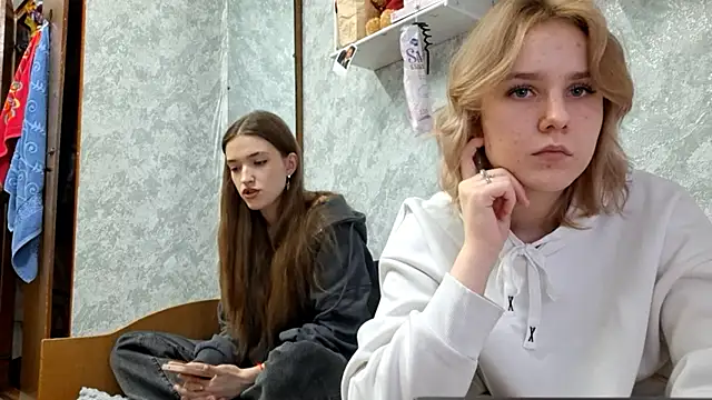 ColleneMckeehan online show from March 18, 4:21 pm