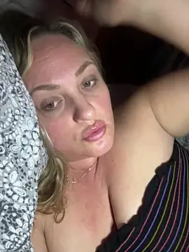 1SexyQueen online show from June 3, 9:56 am