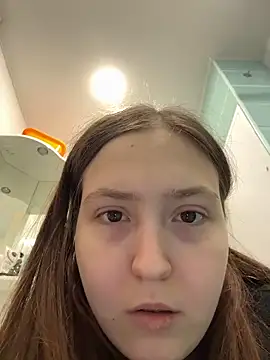 Snapshot of charmingggirl chatting on March 30, 2:51 pm charmingggirl online show from March 30, 2:51 pm