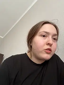 Snapshot of charmingggirl chatting on April 10, 11:04 am charmingggirl online show from April 10, 11:04 am