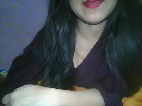 Snapshot of Qween_Seelu chatting on July 10, 3:33 am Qween Seelu online show from July 10, 3:33 am