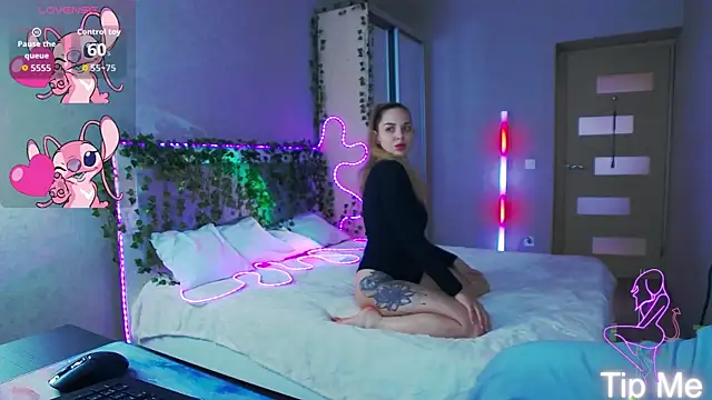 Alexandracandy online show from April 30, 2:56 pm