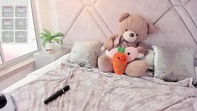 Snapshot of Amora_96 chatting on May 11, 4:04 pm Amora 96 online show from May 11, 4:04 pm