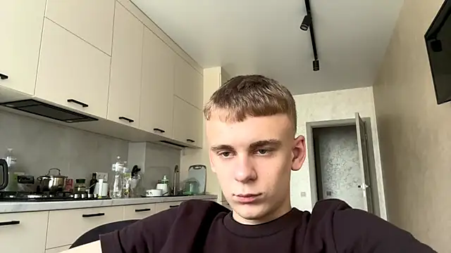 Snapshot of SoloFury chatting on June 26, 10:08 am SoloFury online show from June 26, 10:08 am