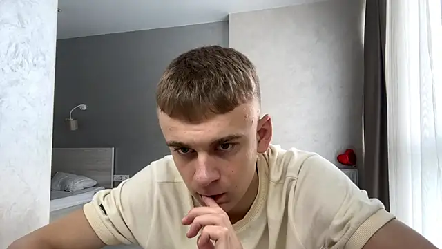 Snapshot of SoloFury chatting on July 14, 10:21 am SoloFury online show from July 14, 10:21 am