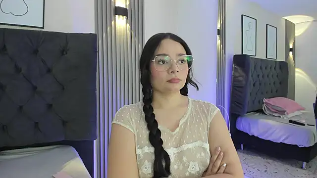Snapshot of Lizeth_Vega chatting on April 17, 7:28 pm Lizeth Vega online show from April 17, 7:28 pm