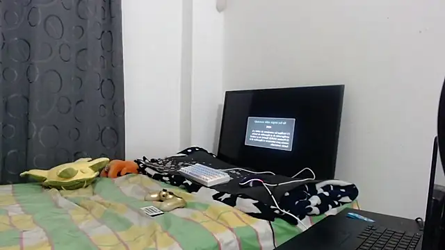 Snapshot of Fantasy-Dreams chatting on May 16, 3:03 am Fantasy-Dreams online show from May 16, 3:03 am