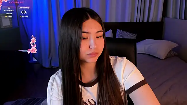 Snapshot of IceIcebabe_ chatting on May 31, 1:03 am IceIcebabe online show from May 31, 1:03 am
