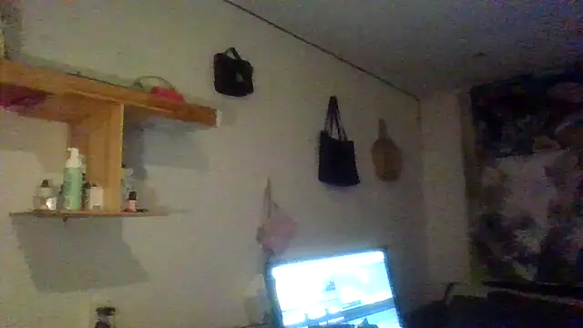 Snapshot of Anna-Cash chatting on July 2, 3:06 am Anna-Cash online show from July 2, 3:06 am