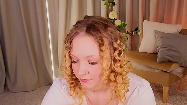 Snapshot of StaceyyJones chatting on May 14, 9:38 am StaceyyJones online show from May 14, 9:38 am