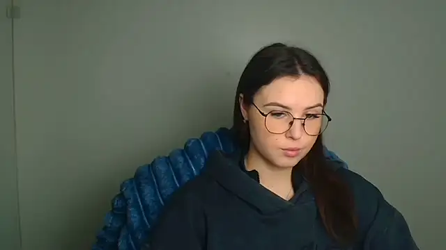 Nika nik a online show from March 21, 6:18 am